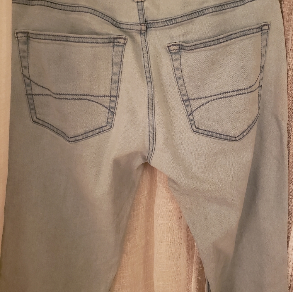 HOLLISTER jeans - Picture 2 of 4